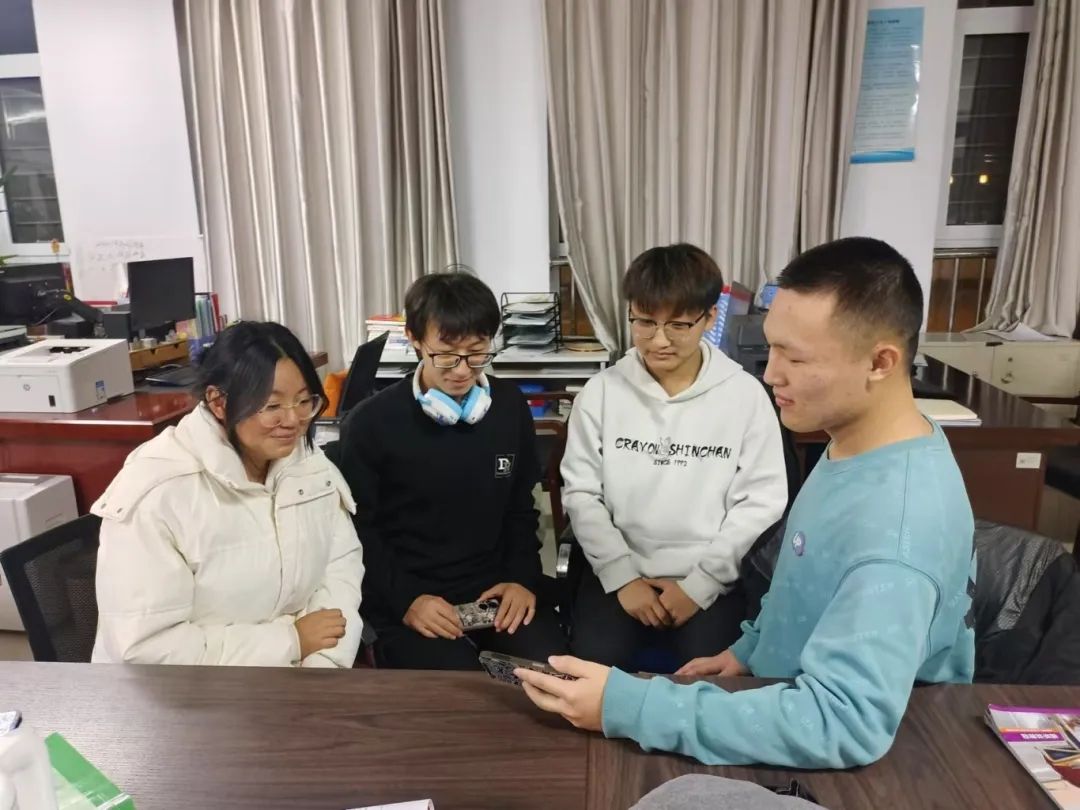 图示, 示意图
中度可信度描述已自动生成:ver1